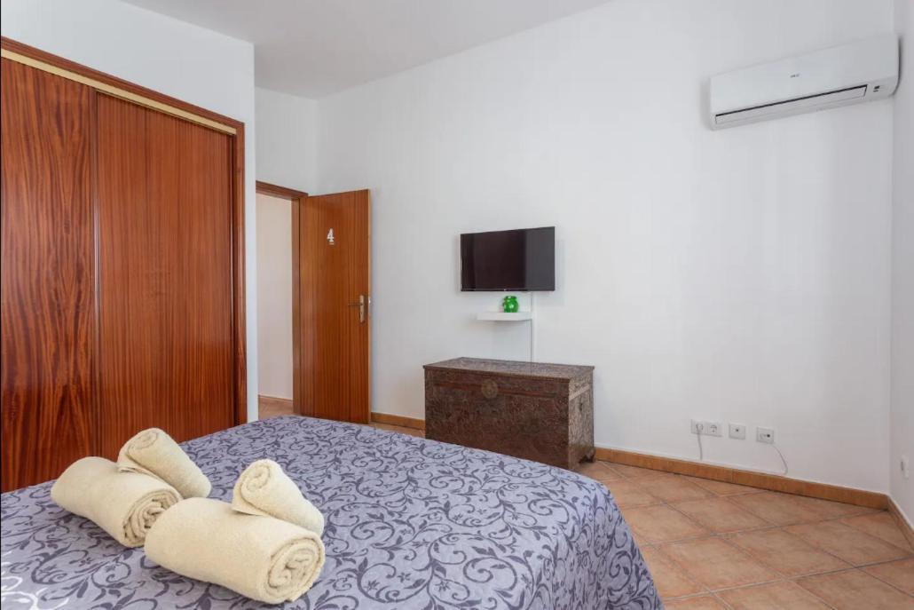 Blife Moustachya Private Rooms Фаро Екстериор снимка